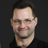 TOMÁŠ HRUBÝ